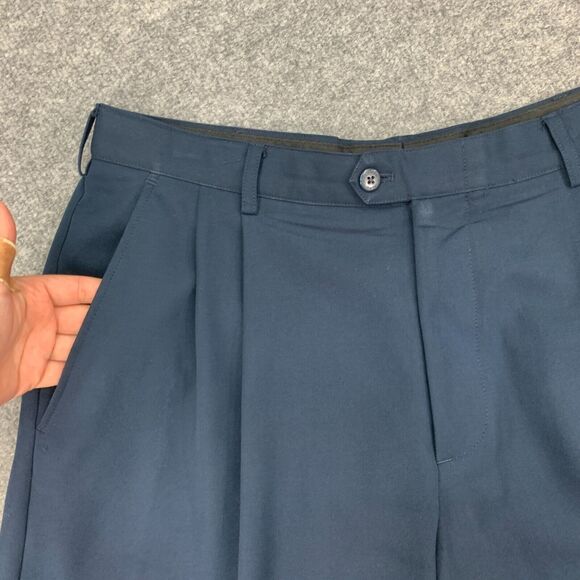 Alan Flusser Golf Shorts Mens 34 Navy Blue Pleated Front Lightweight Performance - Picture 3 of 12